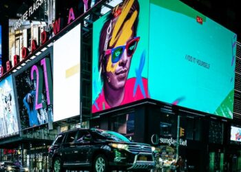 Dear digital marketers: Why you should be thinking pDOOH