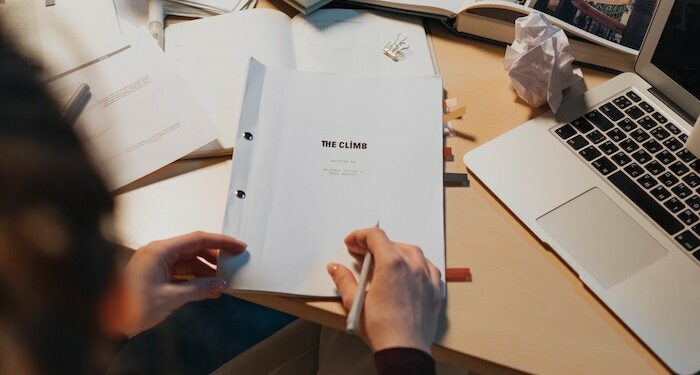 How to write an engaging business podcast script