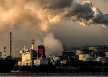 Ad agencies pressure their colleagues not to work for fossil fuel companies