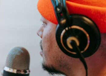 Take your chance to become a radio host