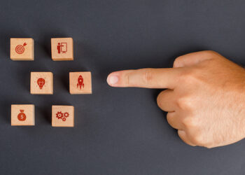 Communication strategy: there can be only one