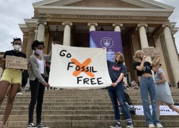 ‘Fossil fuels are the new tobacco’