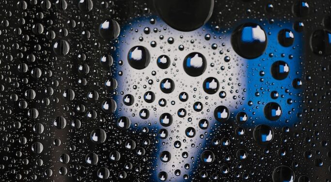 We are now part of the Face(book)less people