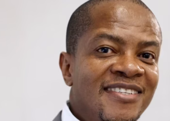 Sefara reinstated as Sunday Times editor