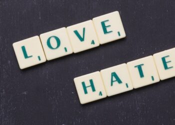 I love social media. But I hate it